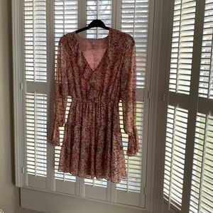 Wayf peach flowered tiered minidress